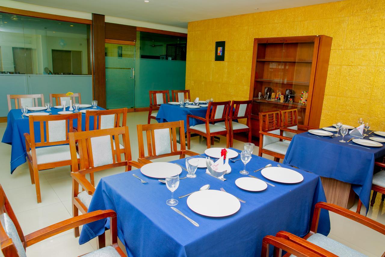 Lals Residency Hotel Adur Exterior photo